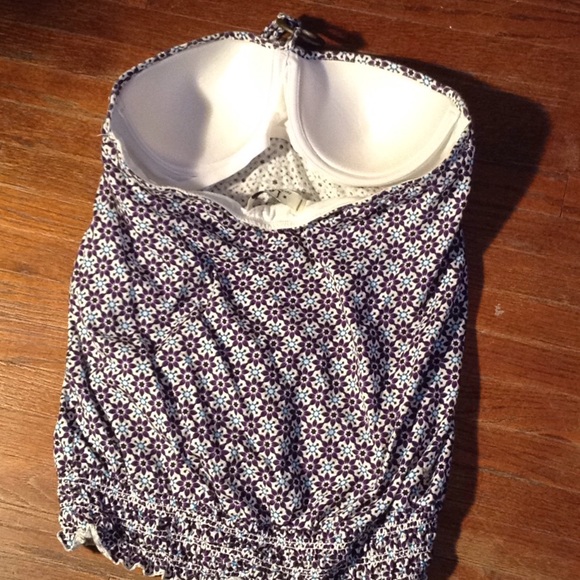 Halter top - Picture 4 of 5